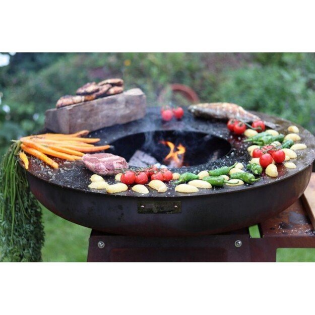 Kepsninė Aukuras Remundi - Zelos M 5