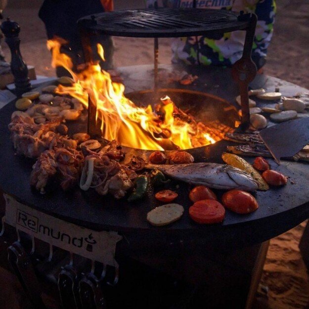 Kepsninė Aukuras Remundi - Carus M 14