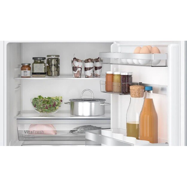 Įmontuojamas &scaron;aldytuvas Bosch KUR21ADE0 4