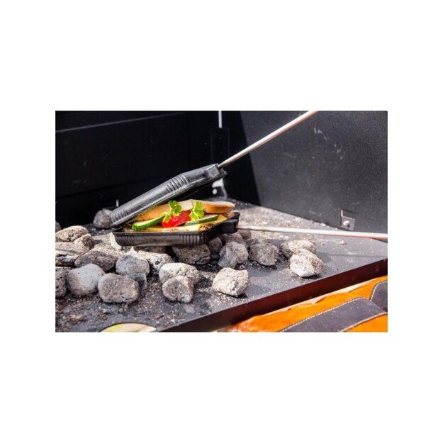 Ketaus sumu&scaron;tinių keptuvė Petromax 4