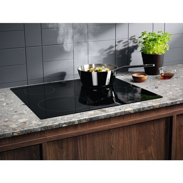Įmontuojama indukcinė kaitlentė Electrolux EIB60420CK 2