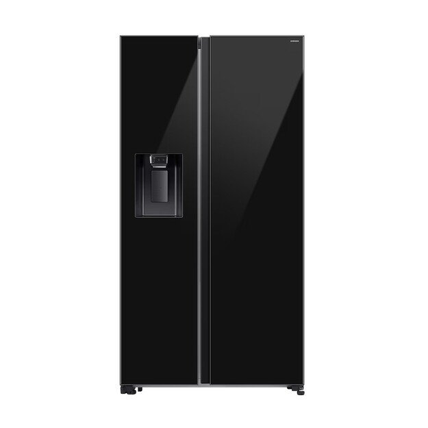 Side by side &scaron;aldytuvas Samsung RS90F Basic, RS70F64KEBEO