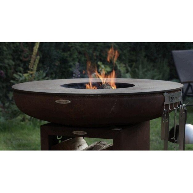 Kepsninė Aukuras Remundi - Carus M 6