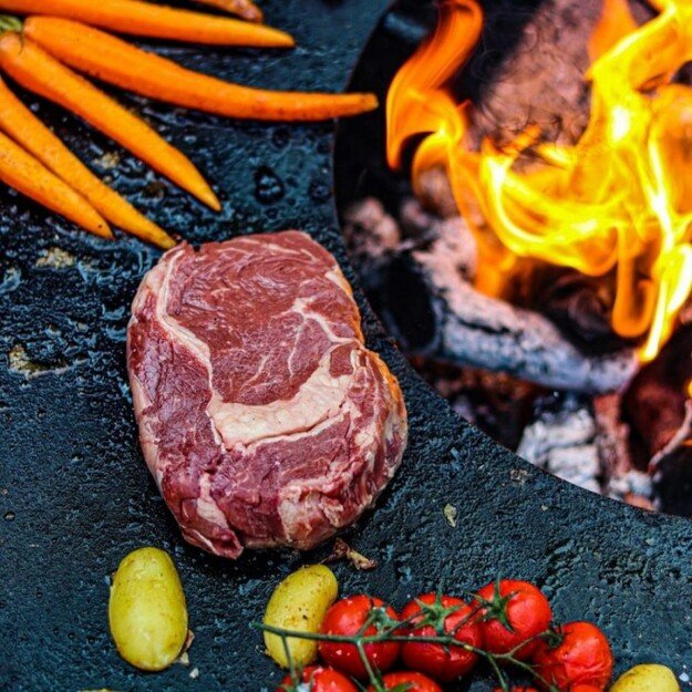 Kepsninė Aukuras Remundi - Carus M 10