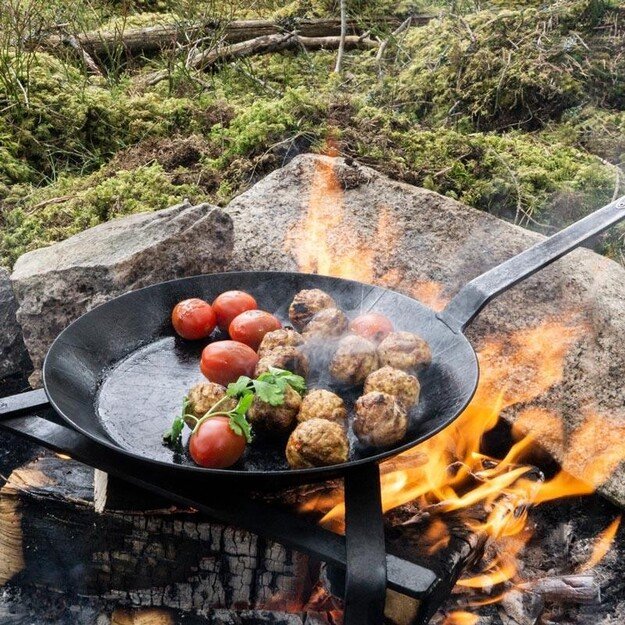 Kalto plieno keptuvė 20/24/28/32 Petromax : Kalto plieno keptuvės dydis - SP28 - 28cm 3