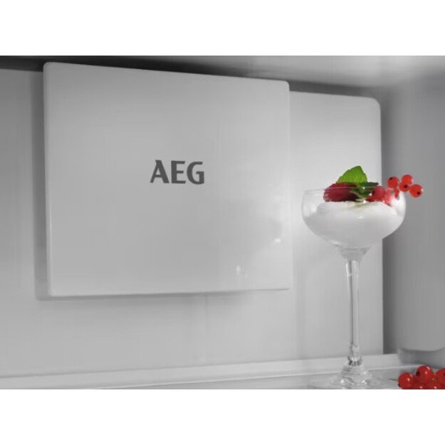 Įmontuojamas &scaron;aldytuvas AEG 6000, NoFrost, TC6MS18FDF 3